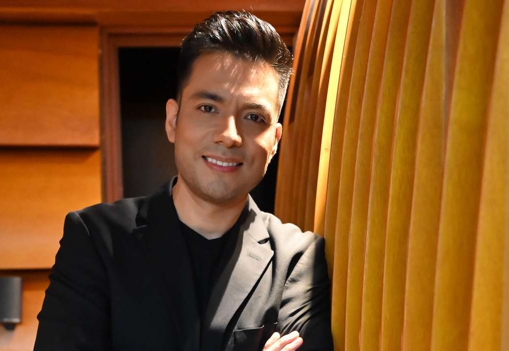 How Mexican Voice Actor Javier Delgado Became One of the Most Influential Latino Voices in the U.S. Media Industry